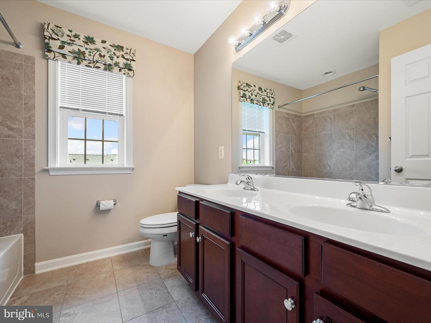 114 RENEE LN, WINCHESTER, Virginia 22602, 5 Bedrooms Bedrooms, ,4 BathroomsBathrooms,Residential,For sale,114 RENEE LN,VAFV2034972 MLS # VAFV2034972