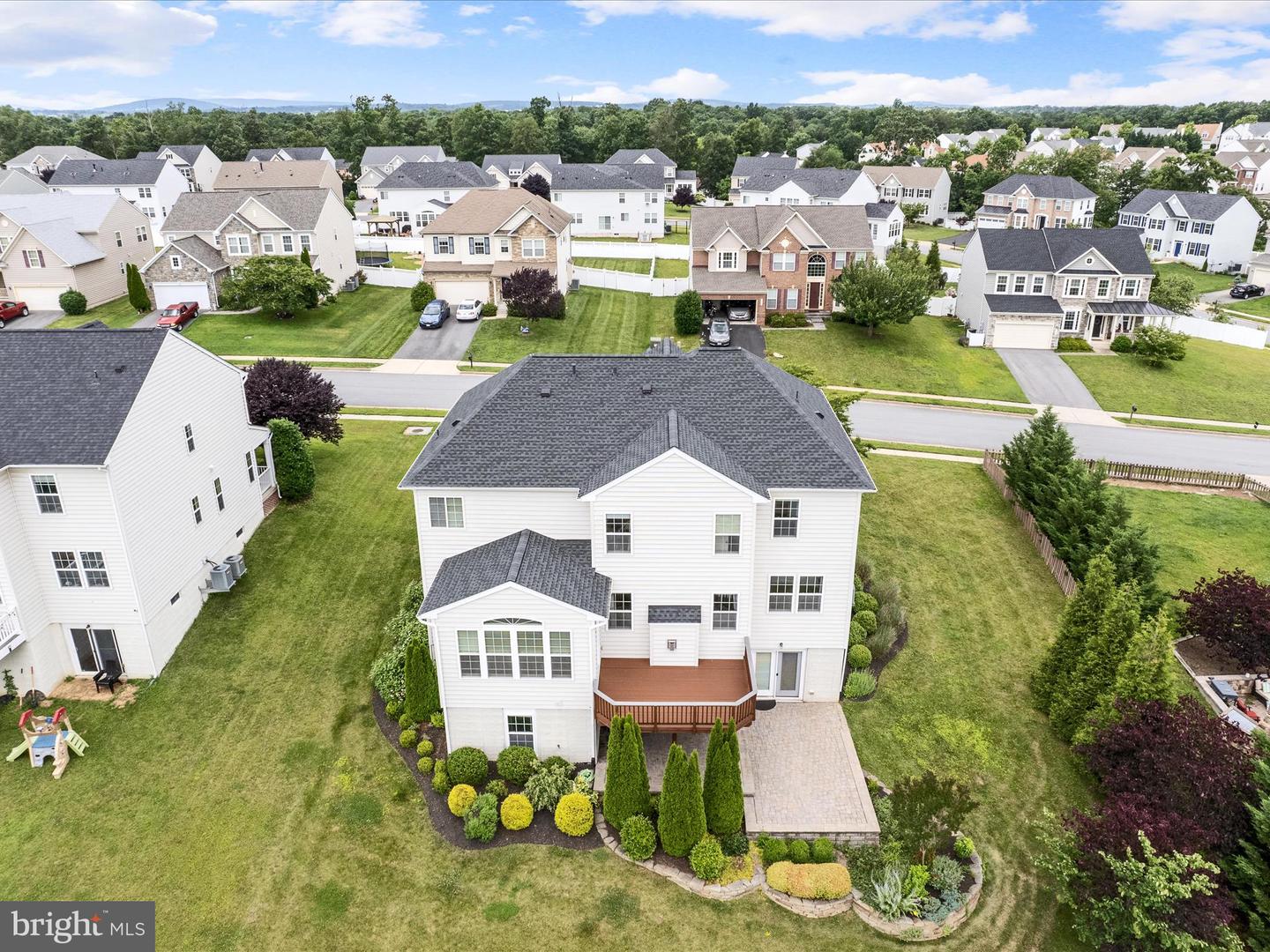 114 RENEE LN, WINCHESTER, Virginia 22602, 5 Bedrooms Bedrooms, ,4 BathroomsBathrooms,Residential,For sale,114 RENEE LN,VAFV2034972 MLS # VAFV2034972