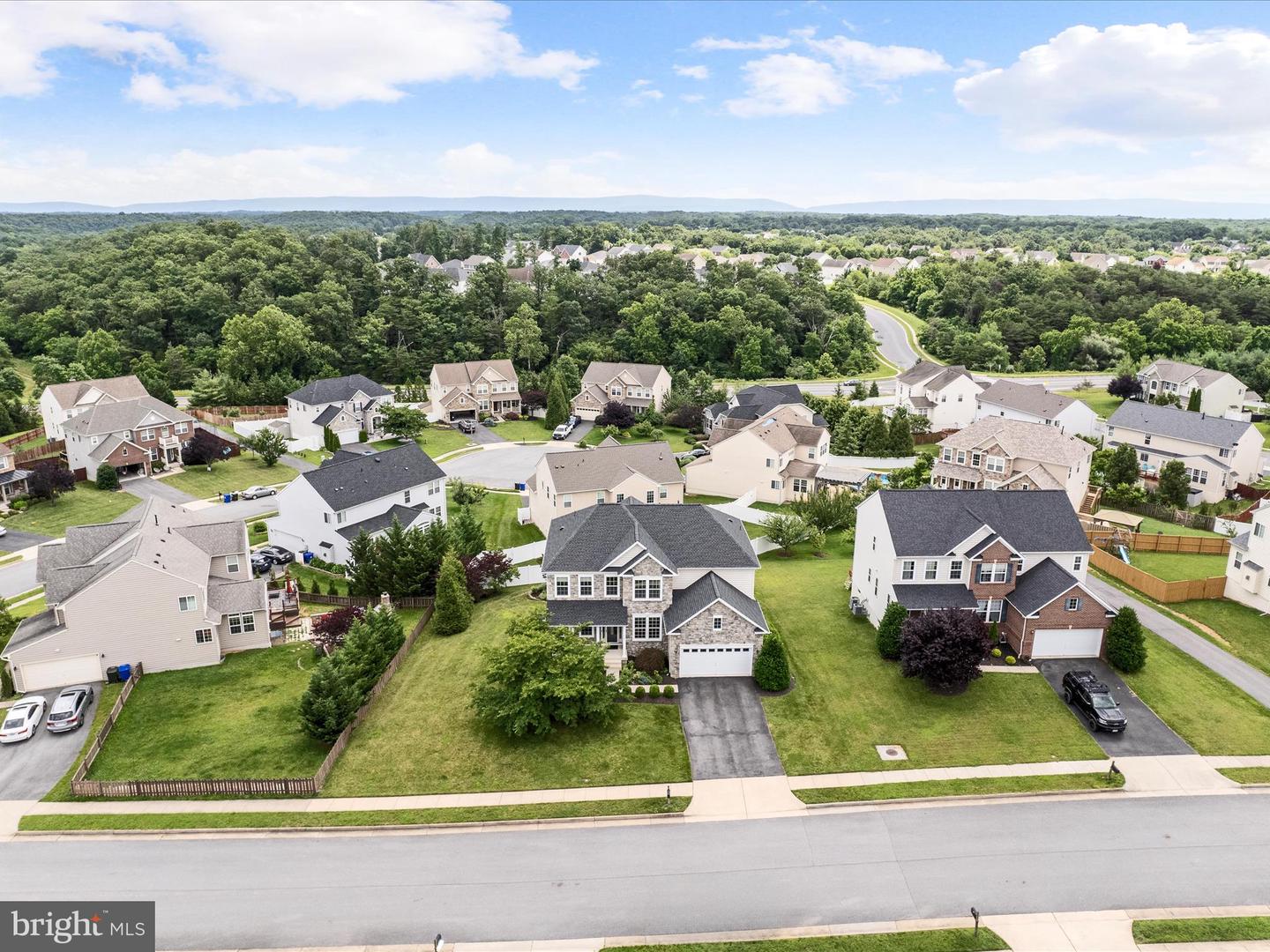 114 RENEE LN, WINCHESTER, Virginia 22602, 5 Bedrooms Bedrooms, ,4 BathroomsBathrooms,Residential,For sale,114 RENEE LN,VAFV2034972 MLS # VAFV2034972