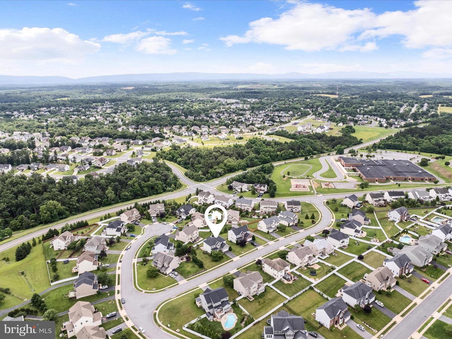 114 RENEE LN, WINCHESTER, Virginia 22602, 5 Bedrooms Bedrooms, ,4 BathroomsBathrooms,Residential,For sale,114 RENEE LN,VAFV2034972 MLS # VAFV2034972