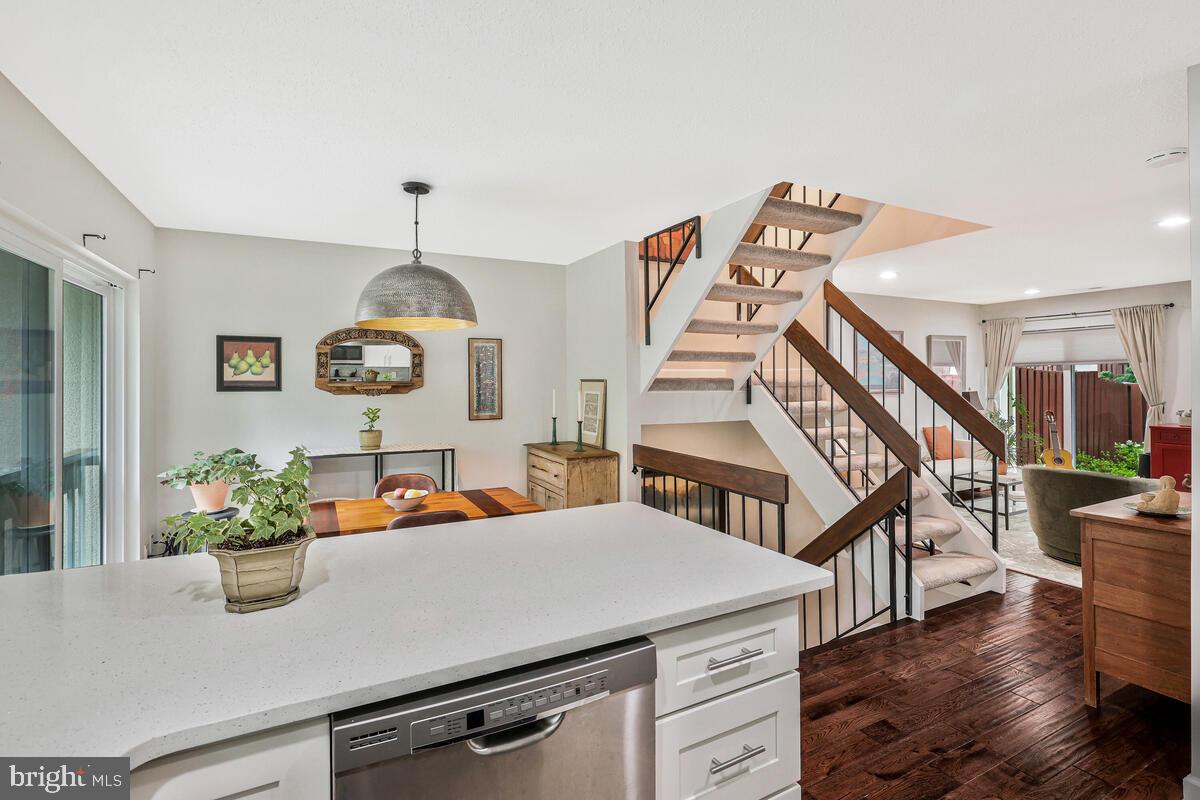 2440 SOUTHGATE SQ, RESTON, Virginia 20191, 3 Bedrooms Bedrooms, ,3 BathroomsBathrooms,Residential,For sale,2440 SOUTHGATE SQ,VAFX2248208 MLS # VAFX2248208