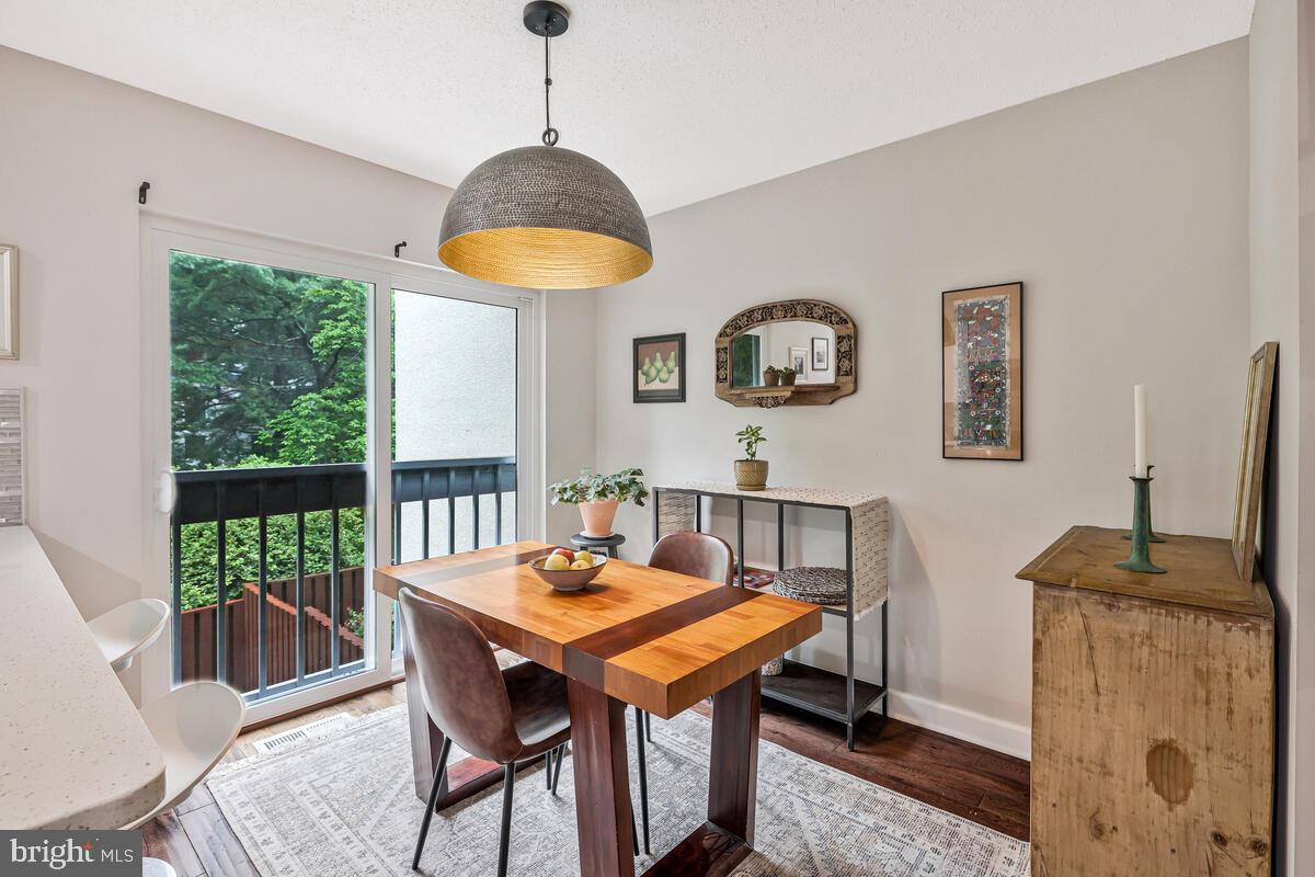 2440 SOUTHGATE SQ, RESTON, Virginia 20191, 3 Bedrooms Bedrooms, ,3 BathroomsBathrooms,Residential,For sale,2440 SOUTHGATE SQ,VAFX2248208 MLS # VAFX2248208