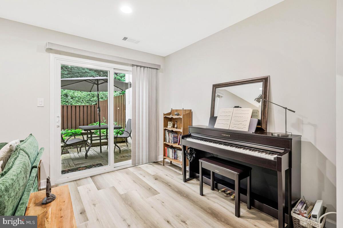 2440 SOUTHGATE SQ, RESTON, Virginia 20191, 3 Bedrooms Bedrooms, ,3 BathroomsBathrooms,Residential,For sale,2440 SOUTHGATE SQ,VAFX2248208 MLS # VAFX2248208