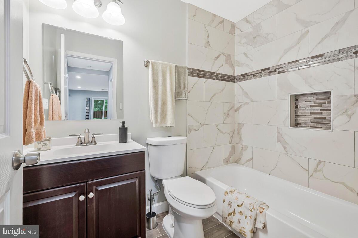 2440 SOUTHGATE SQ, RESTON, Virginia 20191, 3 Bedrooms Bedrooms, ,3 BathroomsBathrooms,Residential,For sale,2440 SOUTHGATE SQ,VAFX2248208 MLS # VAFX2248208
