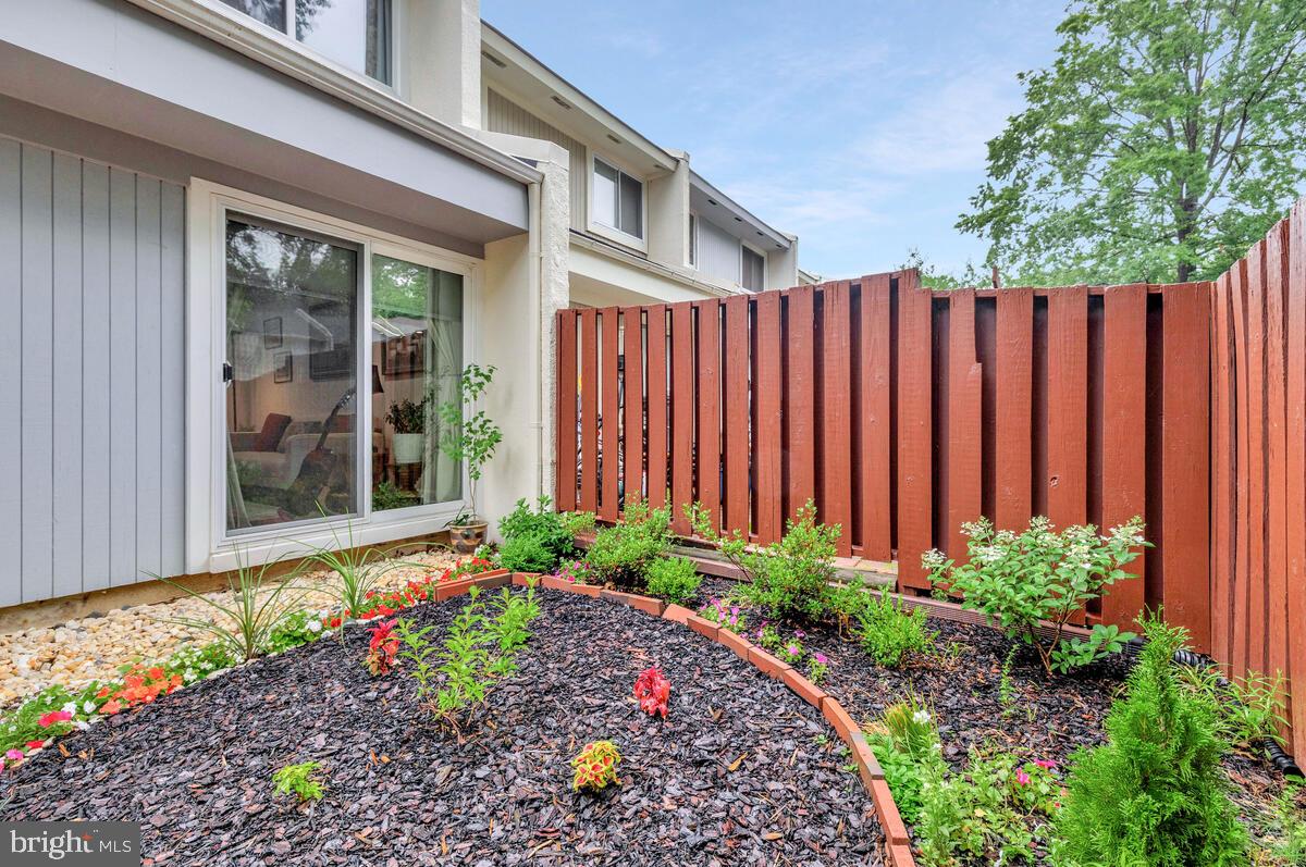2440 SOUTHGATE SQ, RESTON, Virginia 20191, 3 Bedrooms Bedrooms, ,3 BathroomsBathrooms,Residential,For sale,2440 SOUTHGATE SQ,VAFX2248208 MLS # VAFX2248208