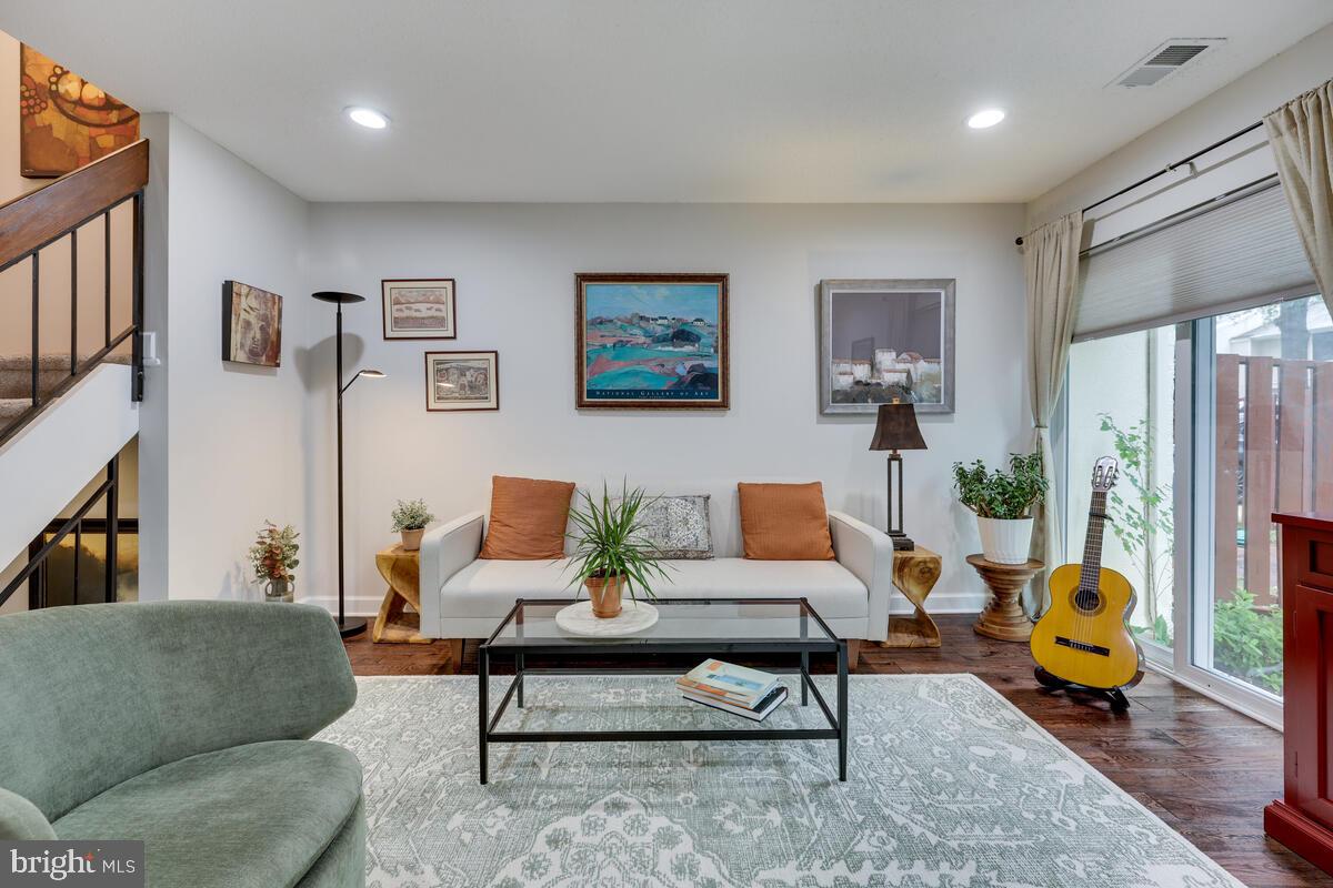 2440 SOUTHGATE SQ, RESTON, Virginia 20191, 3 Bedrooms Bedrooms, ,3 BathroomsBathrooms,Residential,For sale,2440 SOUTHGATE SQ,VAFX2248208 MLS # VAFX2248208
