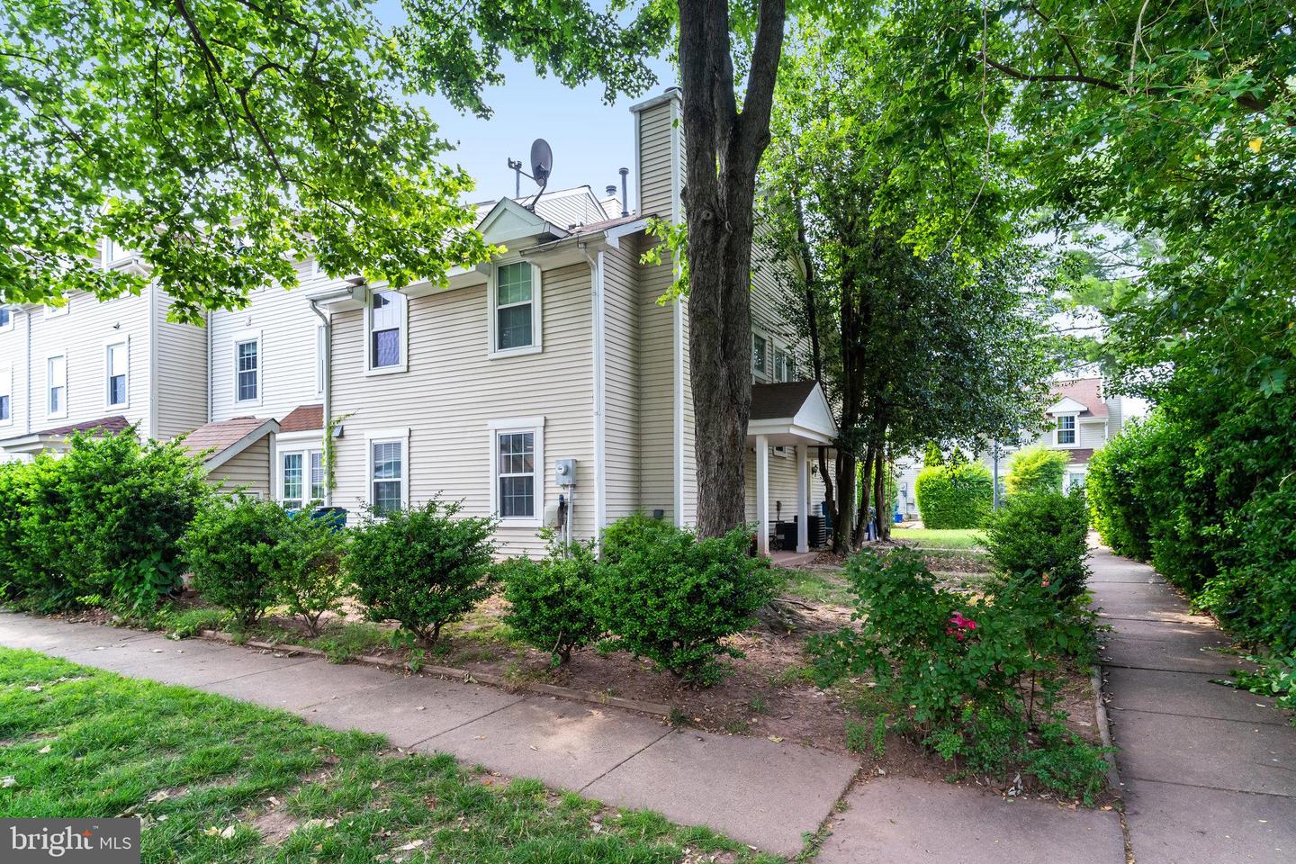 14382 GRINGSBY CT, CENTREVILLE, Virginia 20120, 2 Bedrooms Bedrooms, ,1 BathroomBathrooms,Residential,For sale,14382 GRINGSBY CT,VAFX2248216 MLS # VAFX2248216