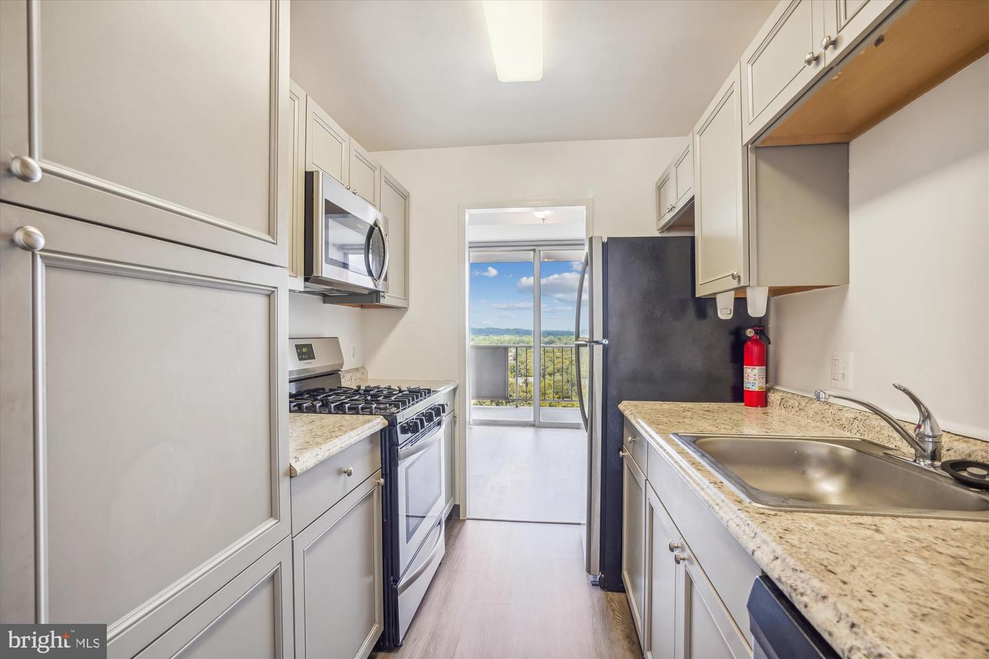 301 N BEAUREGARD ST #1507, ALEXANDRIA, Virginia 22312, 1 Bedroom Bedrooms, ,1 BathroomBathrooms,Residential,For sale,301 N BEAUREGARD ST #1507,VAAX2046646 MLS # VAAX2046646