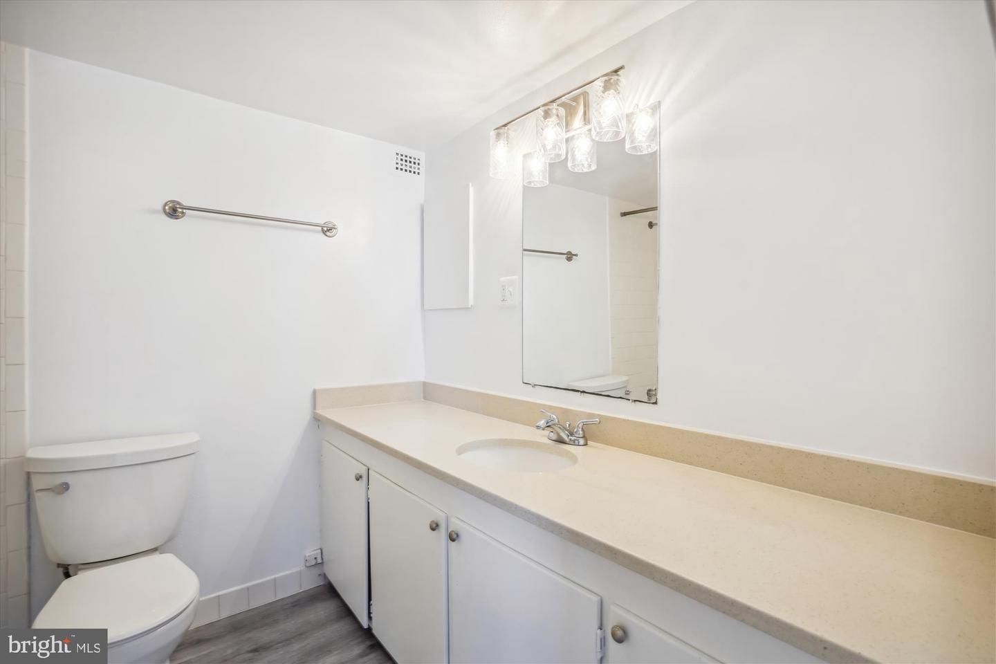 301 N BEAUREGARD ST #1507, ALEXANDRIA, Virginia 22312, 1 Bedroom Bedrooms, ,1 BathroomBathrooms,Residential,For sale,301 N BEAUREGARD ST #1507,VAAX2046646 MLS # VAAX2046646