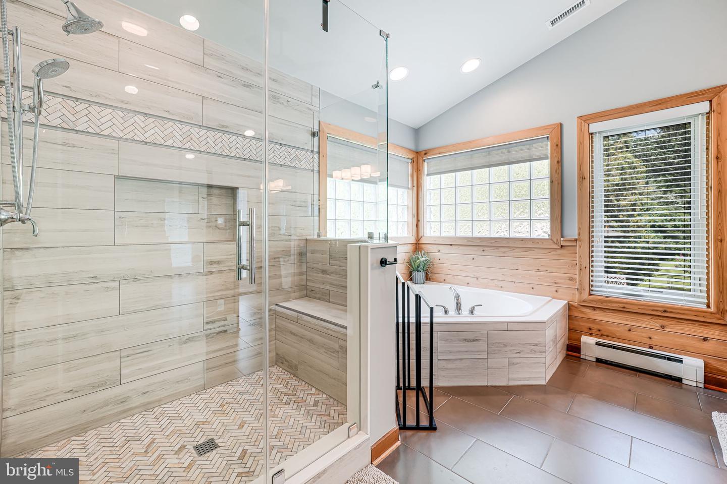 3814 ESTEL RD, FAIRFAX, Virginia 22031, 4 Bedrooms Bedrooms, ,4 BathroomsBathrooms,Residential,For sale,3814 ESTEL RD,VAFC2006494 MLS # VAFC2006494