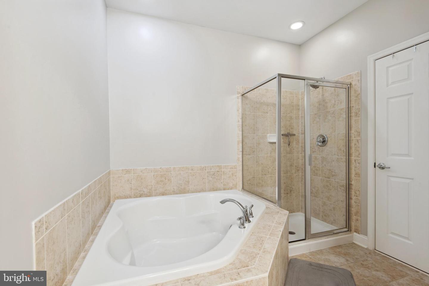 20660 SIBBALD SQ, ASHBURN, Virginia 20147, 3 Bedrooms Bedrooms, ,2 BathroomsBathrooms,Residential,For sale,20660 SIBBALD SQ,VALO2099920 MLS # VALO2099920