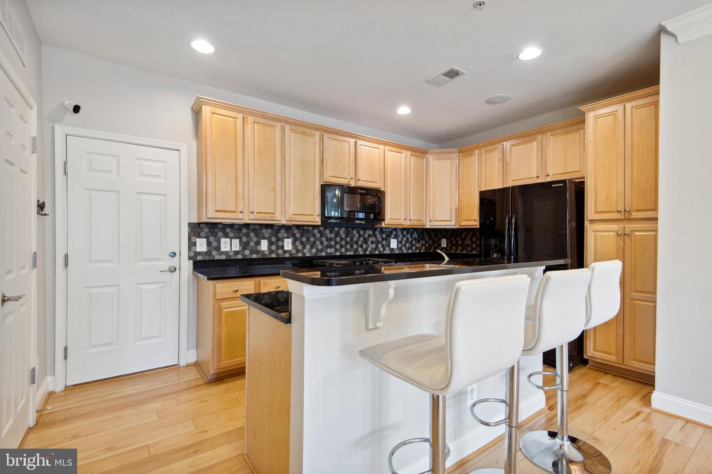20660 SIBBALD SQ, ASHBURN, Virginia 20147, 3 Bedrooms Bedrooms, ,2 BathroomsBathrooms,Residential,For sale,20660 SIBBALD SQ,VALO2099920 MLS # VALO2099920