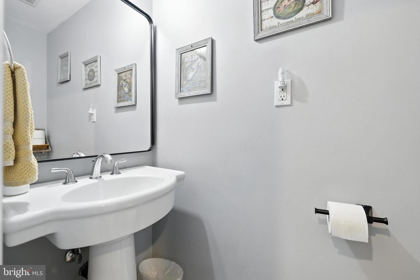 123 FISHERMANS LN, LURAY, Virginia 22835, 3 Bedrooms Bedrooms, ,1 BathroomBathrooms,Residential,For sale,123 FISHERMANS LN,VAPA2005048 MLS # VAPA2005048