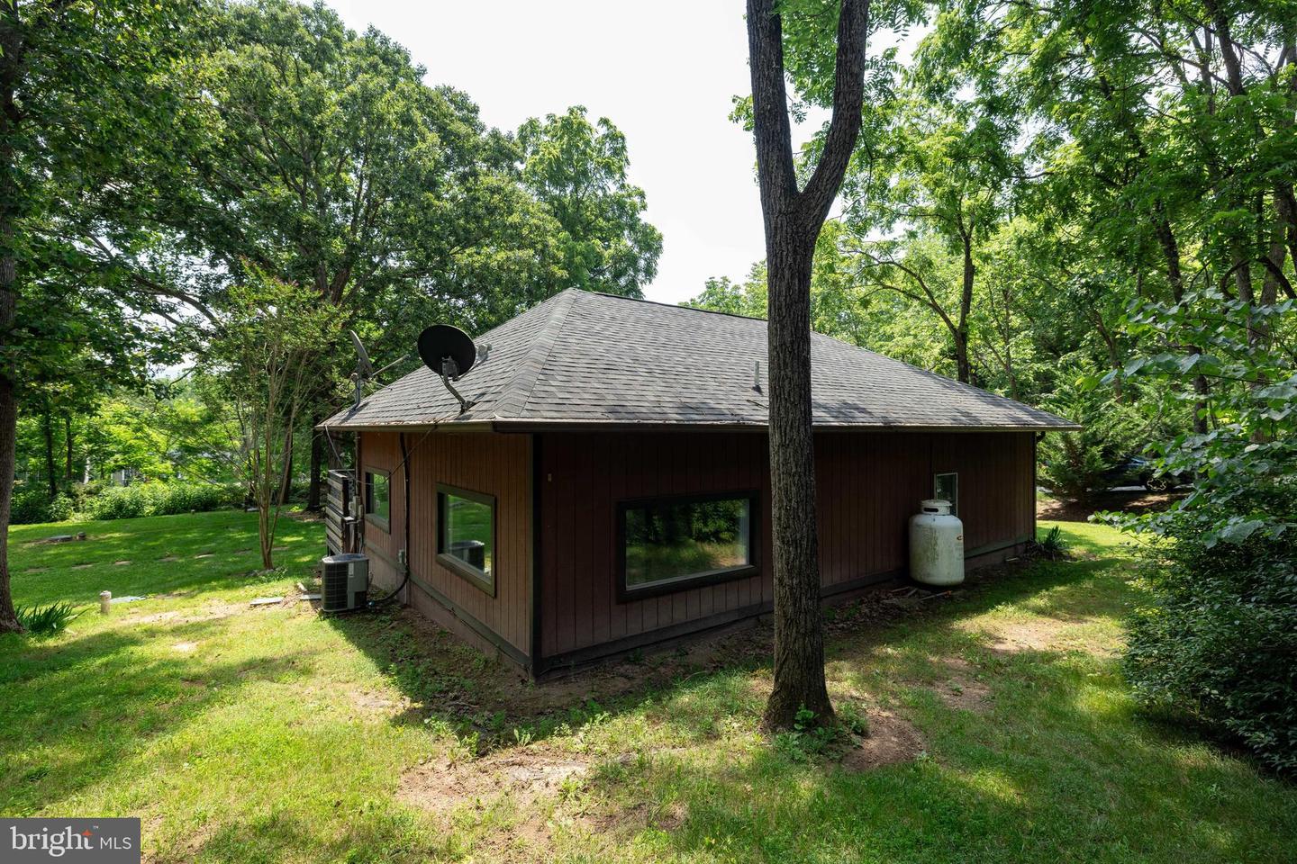 123 FISHERMANS LN, LURAY, Virginia 22835, 3 Bedrooms Bedrooms, ,1 BathroomBathrooms,Residential,For sale,123 FISHERMANS LN,VAPA2005048 MLS # VAPA2005048