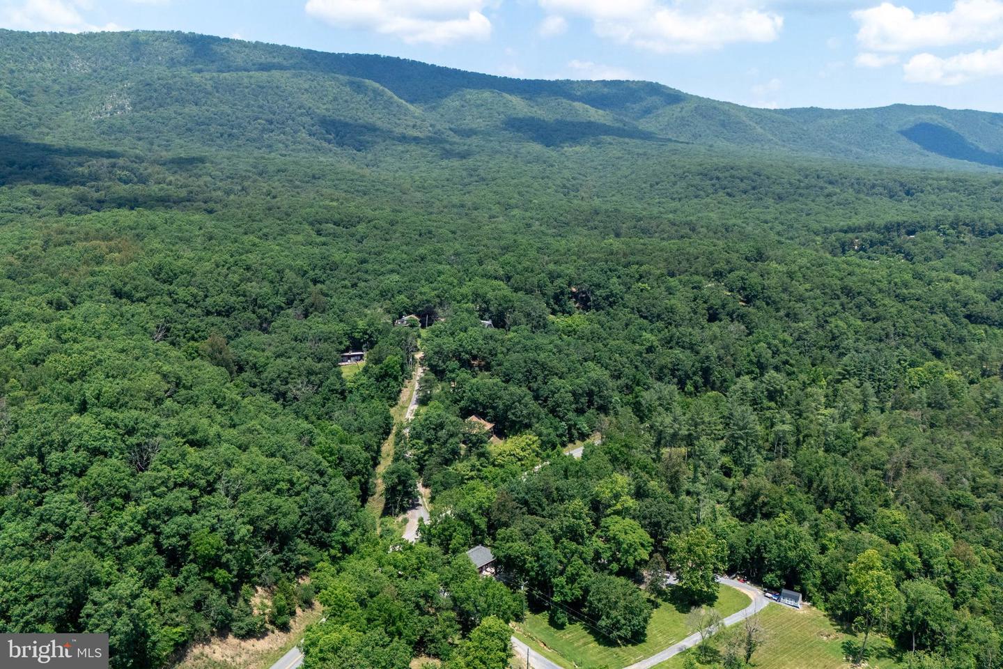 123 FISHERMANS LN, LURAY, Virginia 22835, 3 Bedrooms Bedrooms, ,1 BathroomBathrooms,Residential,For sale,123 FISHERMANS LN,VAPA2005048 MLS # VAPA2005048