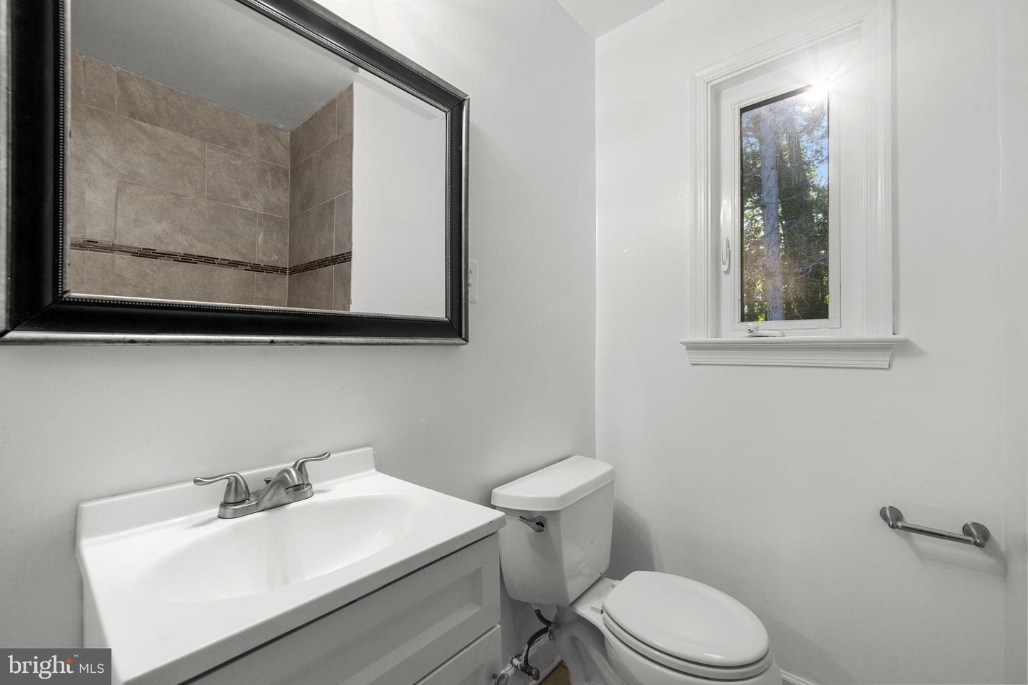 5505 HEMING AVE, SPRINGFIELD, Virginia 22151, 3 Bedrooms Bedrooms, ,3 BathroomsBathrooms,Residential,For sale,5505 HEMING AVE,VAFX2249200 MLS # VAFX2249200