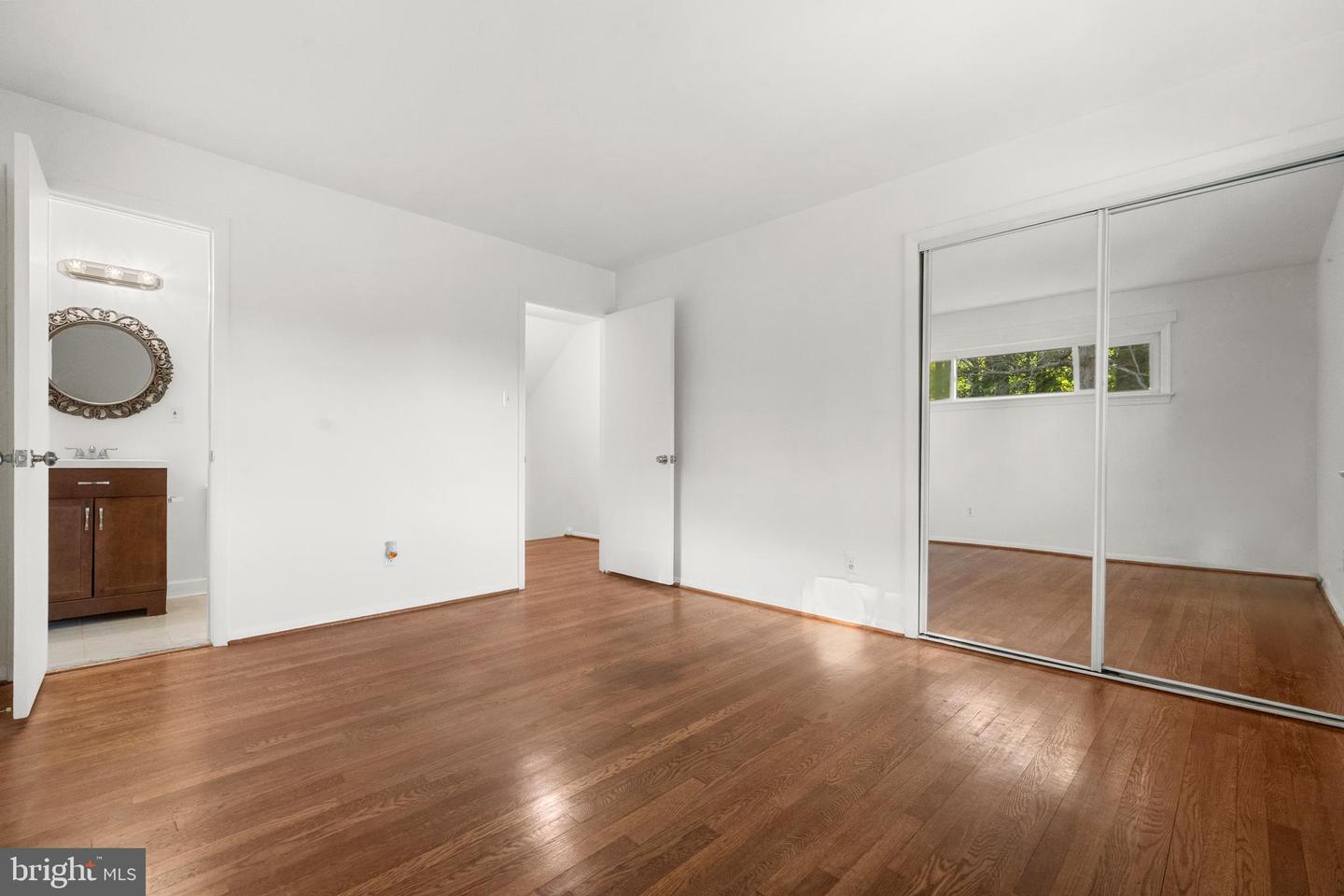 5505 HEMING AVE, SPRINGFIELD, Virginia 22151, 3 Bedrooms Bedrooms, ,3 BathroomsBathrooms,Residential,For sale,5505 HEMING AVE,VAFX2249200 MLS # VAFX2249200