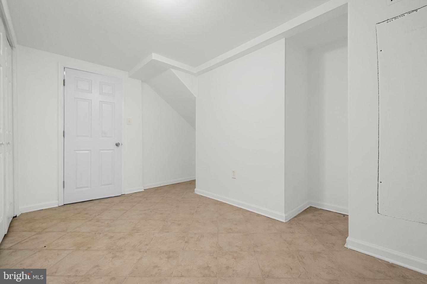 5505 HEMING AVE, SPRINGFIELD, Virginia 22151, 3 Bedrooms Bedrooms, ,3 BathroomsBathrooms,Residential,For sale,5505 HEMING AVE,VAFX2249200 MLS # VAFX2249200