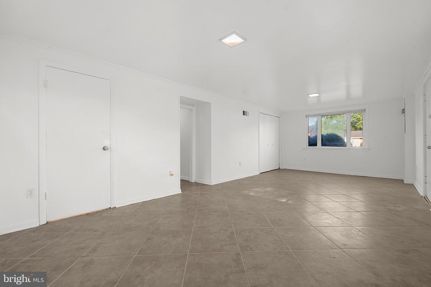 5505 HEMING AVE, SPRINGFIELD, Virginia 22151, 3 Bedrooms Bedrooms, ,3 BathroomsBathrooms,Residential,For sale,5505 HEMING AVE,VAFX2249200 MLS # VAFX2249200