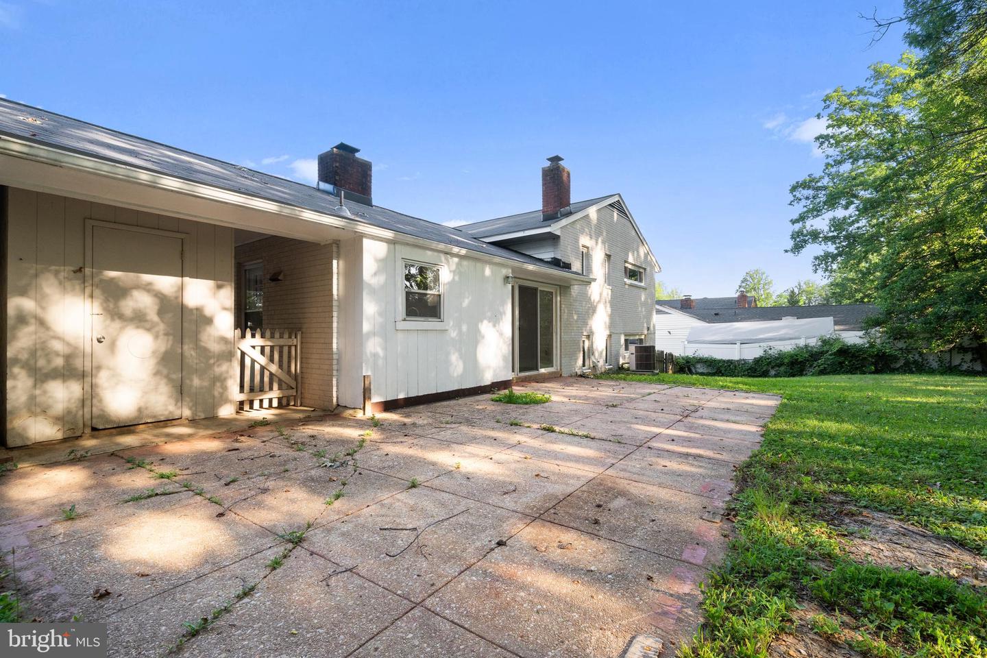 5505 HEMING AVE, SPRINGFIELD, Virginia 22151, 3 Bedrooms Bedrooms, ,3 BathroomsBathrooms,Residential,For sale,5505 HEMING AVE,VAFX2249200 MLS # VAFX2249200