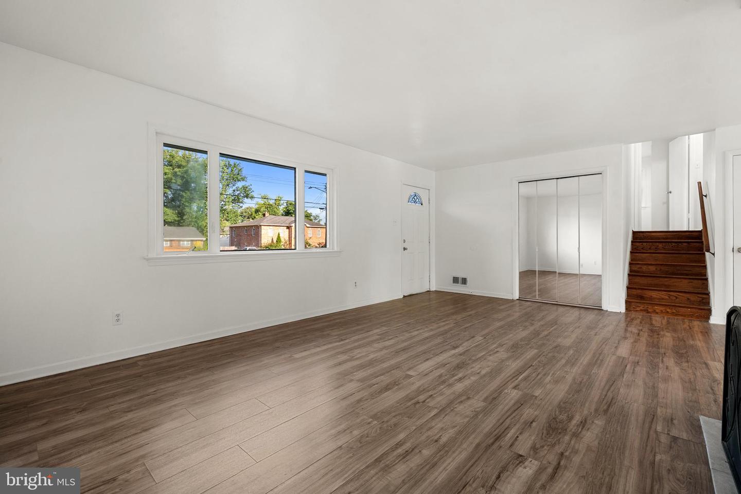 5505 HEMING AVE, SPRINGFIELD, Virginia 22151, 3 Bedrooms Bedrooms, ,3 BathroomsBathrooms,Residential,For sale,5505 HEMING AVE,VAFX2249200 MLS # VAFX2249200