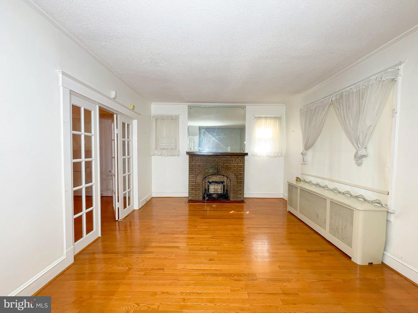 2636 RHODE ISLAND AVE NE, WASHINGTON, District Of Columbia 20018, 3 Bedrooms Bedrooms, ,1 BathroomBathrooms,Residential,For sale,2636 RHODE ISLAND AVE NE,DCDC2206782 MLS # DCDC2206782