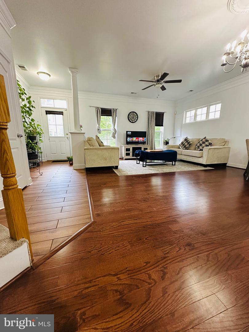 16924 CHIMERA PL, WOODBRIDGE, Virginia 22191, 4 Bedrooms Bedrooms, ,3 BathroomsBathrooms,Residential,For sale,16924 CHIMERA PL,VAPW2097576 MLS # VAPW2097576