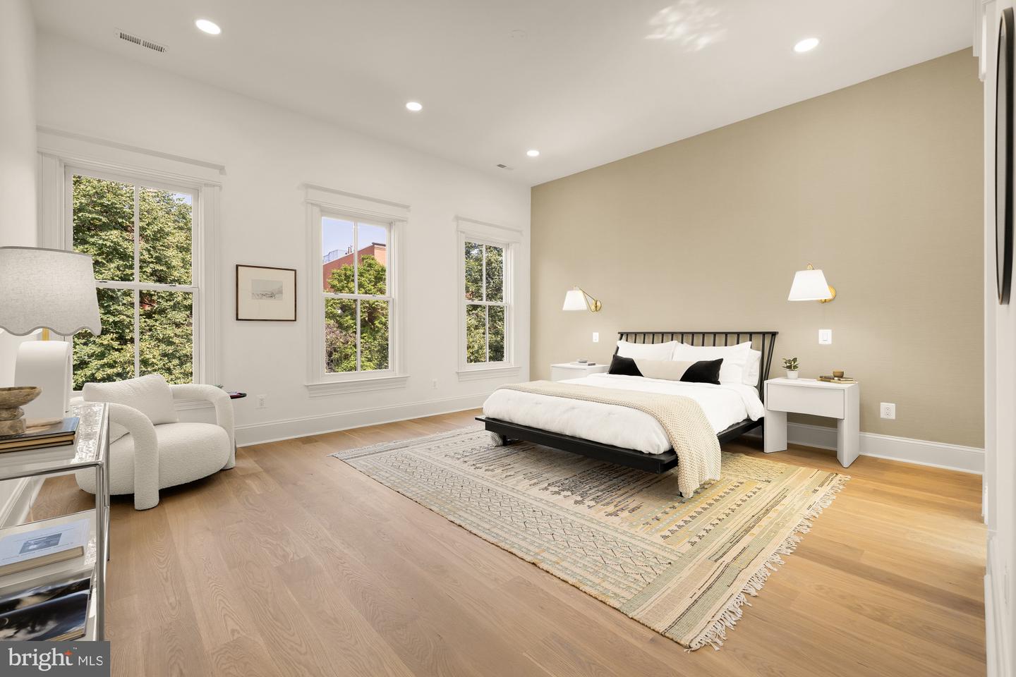 311 5TH ST SE, WASHINGTON, District Of Columbia 20003, 5 Bedrooms Bedrooms, ,3 BathroomsBathrooms,Residential,For sale,311 5TH ST SE,DCDC2206936 MLS # DCDC2206936