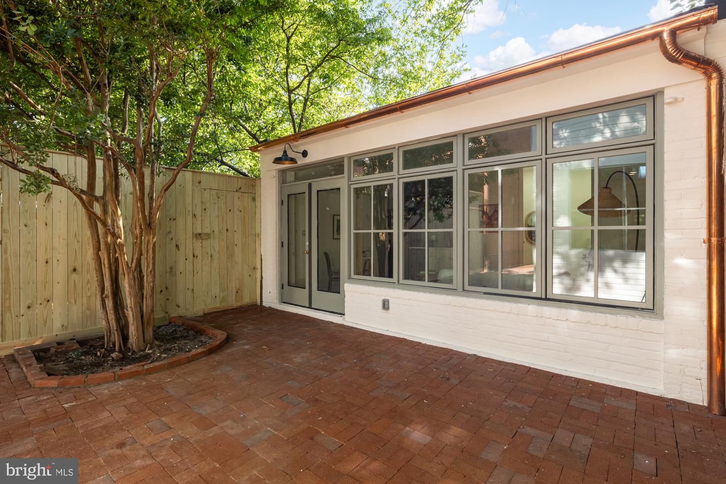 311 5TH ST SE, WASHINGTON, District Of Columbia 20003, 5 Bedrooms Bedrooms, ,3 BathroomsBathrooms,Residential,For sale,311 5TH ST SE,DCDC2206936 MLS # DCDC2206936