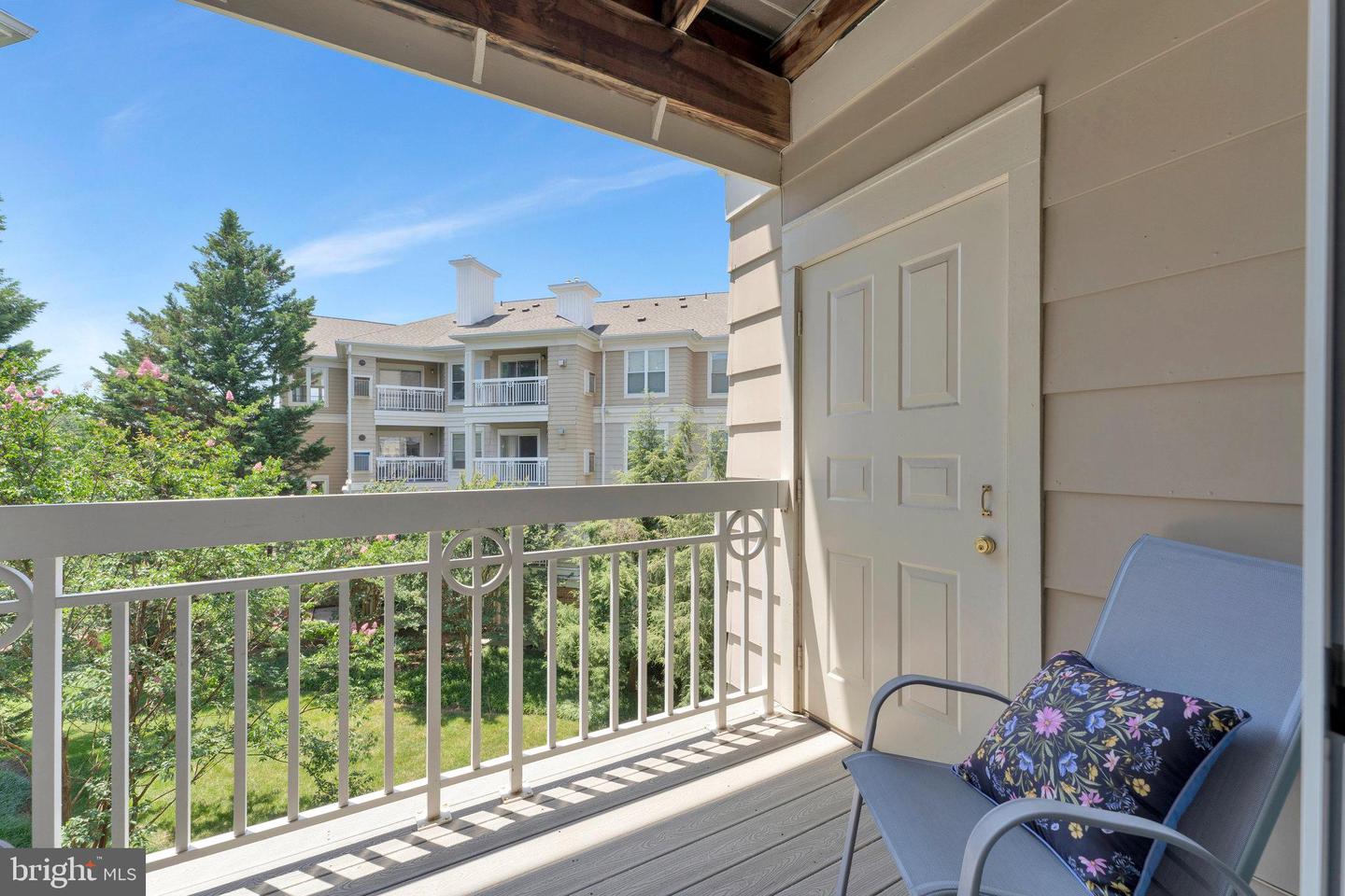 2204 WESTCOURT LN #313, HERNDON, Virginia 20170, 1 Bedroom Bedrooms, ,1 BathroomBathrooms,Residential,For sale,2204 WESTCOURT LN #313,VAFX2249392 MLS # VAFX2249392