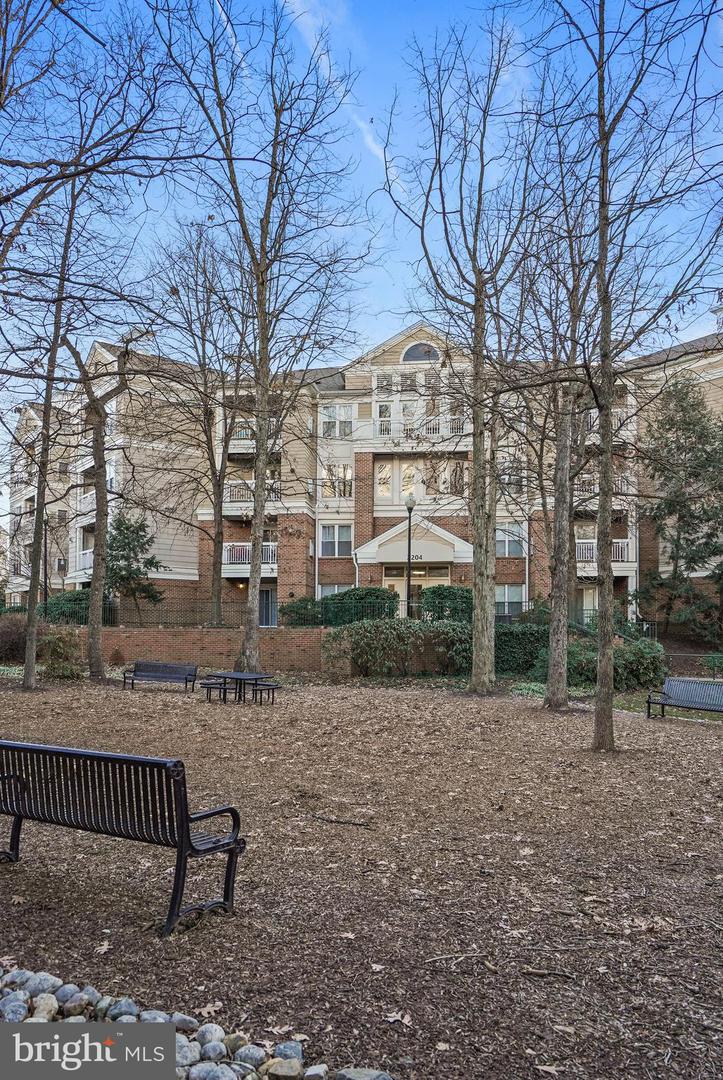 2204 WESTCOURT LN #313, HERNDON, Virginia 20170, 1 Bedroom Bedrooms, ,1 BathroomBathrooms,Residential,For sale,2204 WESTCOURT LN #313,VAFX2249392 MLS # VAFX2249392