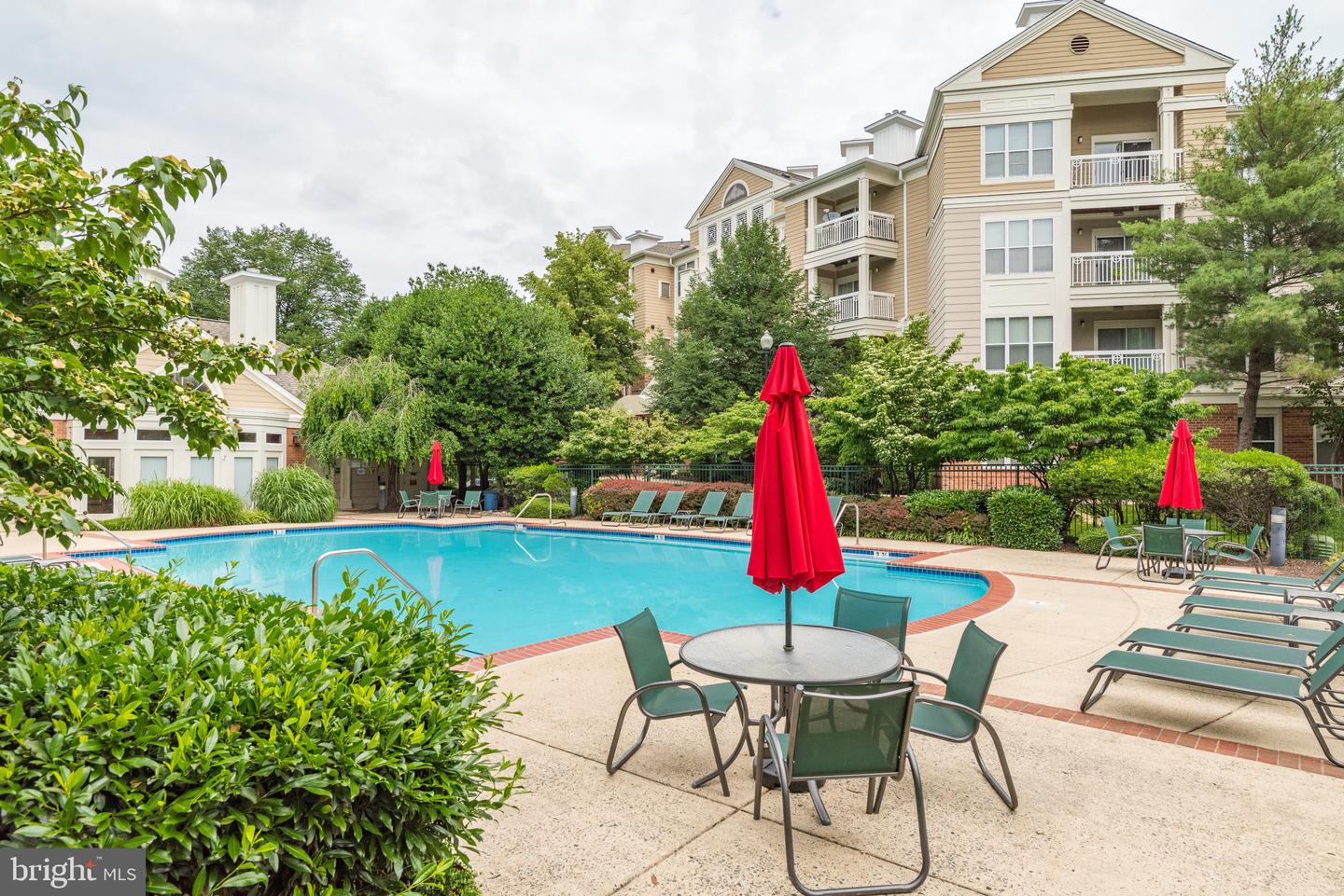 2204 WESTCOURT LN #313, HERNDON, Virginia 20170, 1 Bedroom Bedrooms, ,1 BathroomBathrooms,Residential,For sale,2204 WESTCOURT LN #313,VAFX2249392 MLS # VAFX2249392