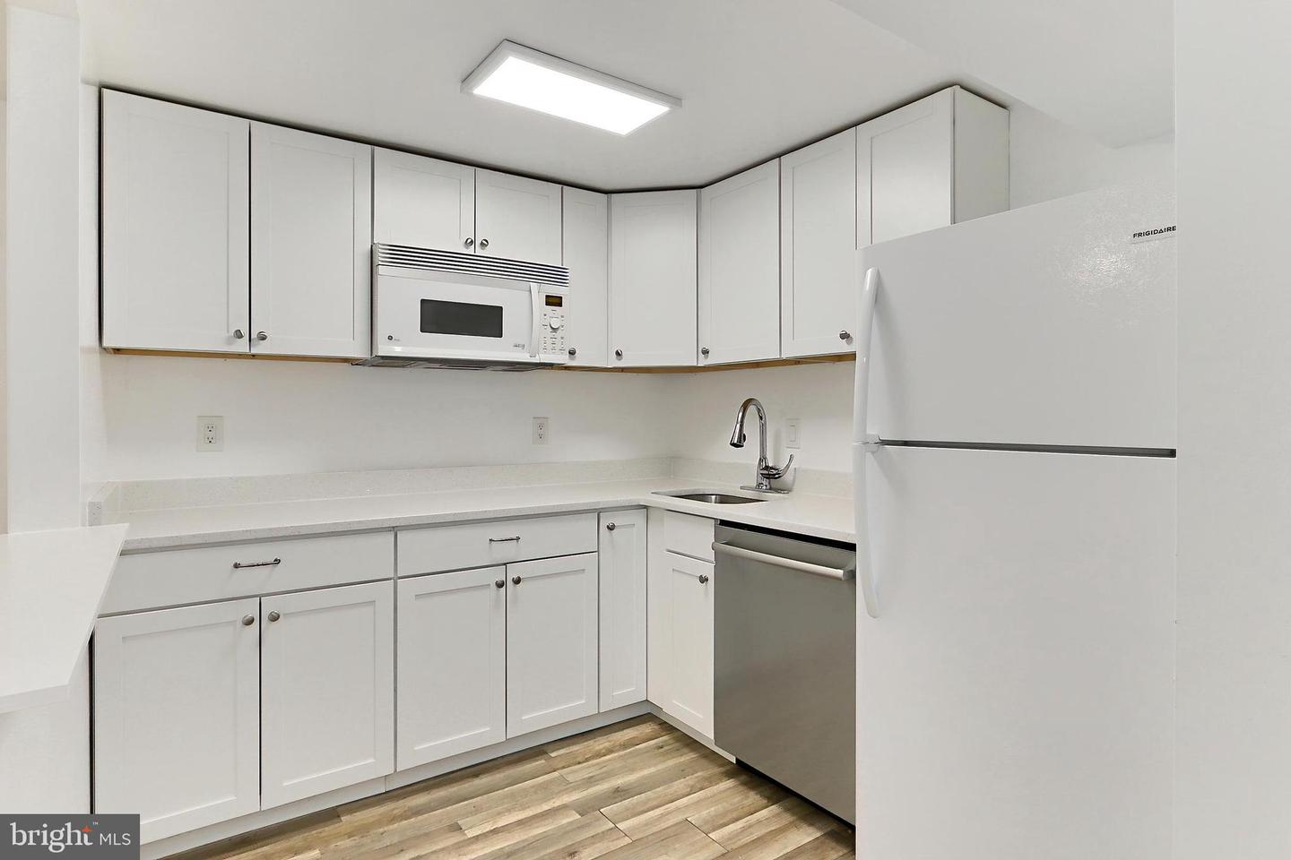 109 PATRICK ST SE, VIENNA, Virginia 22180, 4 Bedrooms Bedrooms, ,3 BathroomsBathrooms,Residential,For sale,109 PATRICK ST SE,VAFX2250042 MLS # VAFX2250042