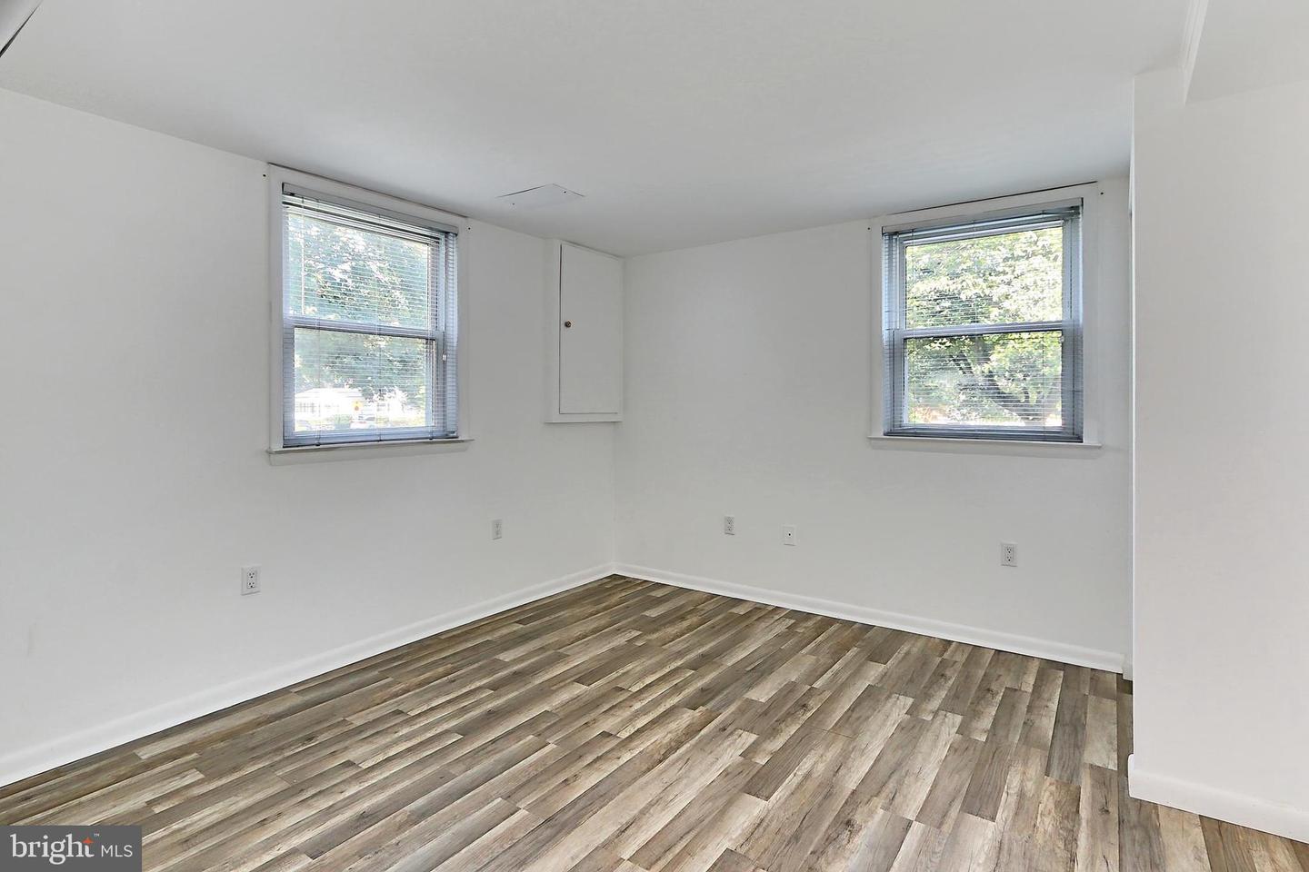 109 PATRICK ST SE, VIENNA, Virginia 22180, 4 Bedrooms Bedrooms, ,3 BathroomsBathrooms,Residential,For sale,109 PATRICK ST SE,VAFX2250042 MLS # VAFX2250042