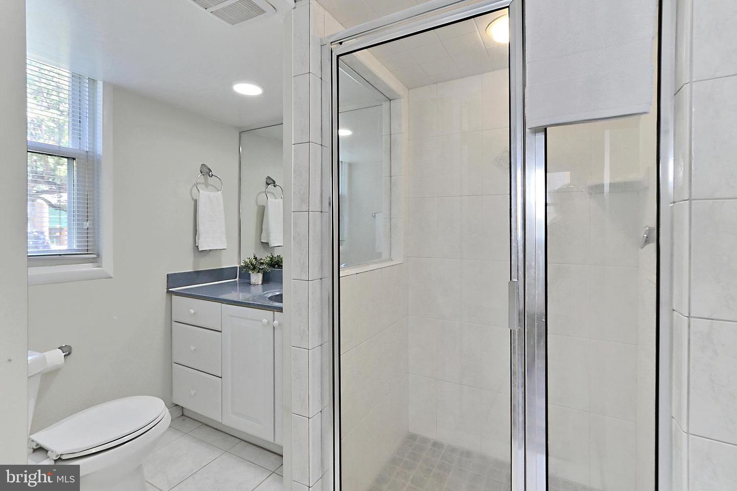 109 PATRICK ST SE, VIENNA, Virginia 22180, 4 Bedrooms Bedrooms, ,3 BathroomsBathrooms,Residential,For sale,109 PATRICK ST SE,VAFX2250042 MLS # VAFX2250042