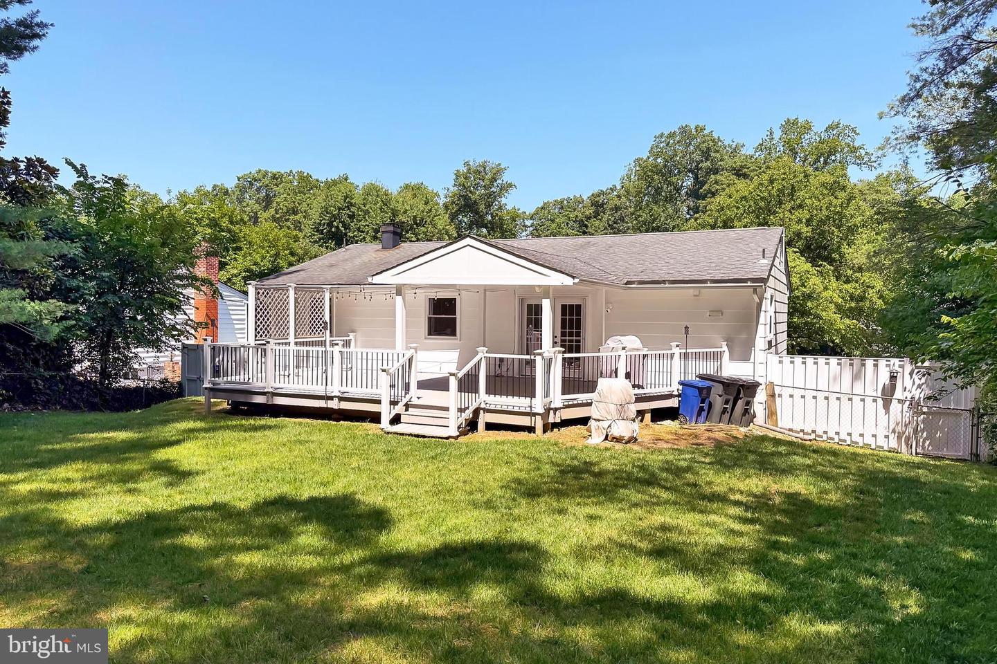 109 PATRICK ST SE, VIENNA, Virginia 22180, 4 Bedrooms Bedrooms, ,3 BathroomsBathrooms,Residential,For sale,109 PATRICK ST SE,VAFX2250042 MLS # VAFX2250042