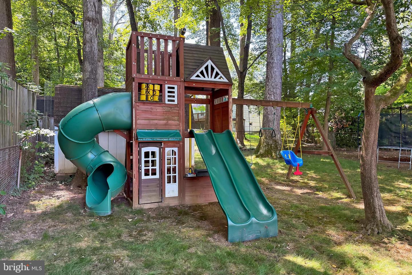 109 PATRICK ST SE, VIENNA, Virginia 22180, 4 Bedrooms Bedrooms, ,3 BathroomsBathrooms,Residential,For sale,109 PATRICK ST SE,VAFX2250042 MLS # VAFX2250042