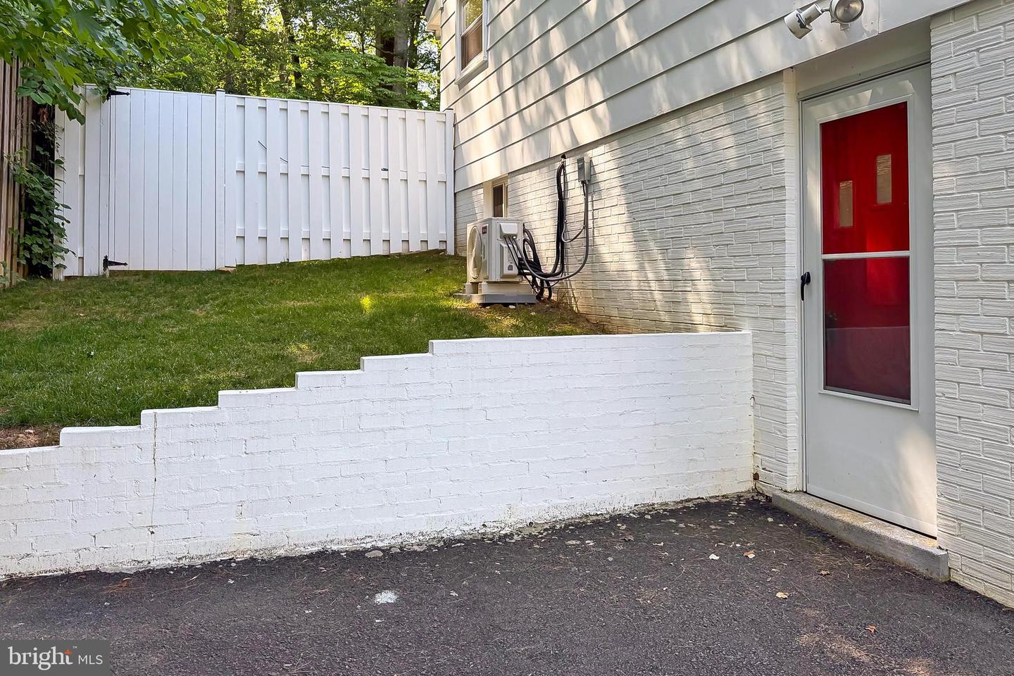 109 PATRICK ST SE, VIENNA, Virginia 22180, 4 Bedrooms Bedrooms, ,3 BathroomsBathrooms,Residential,For sale,109 PATRICK ST SE,VAFX2250042 MLS # VAFX2250042