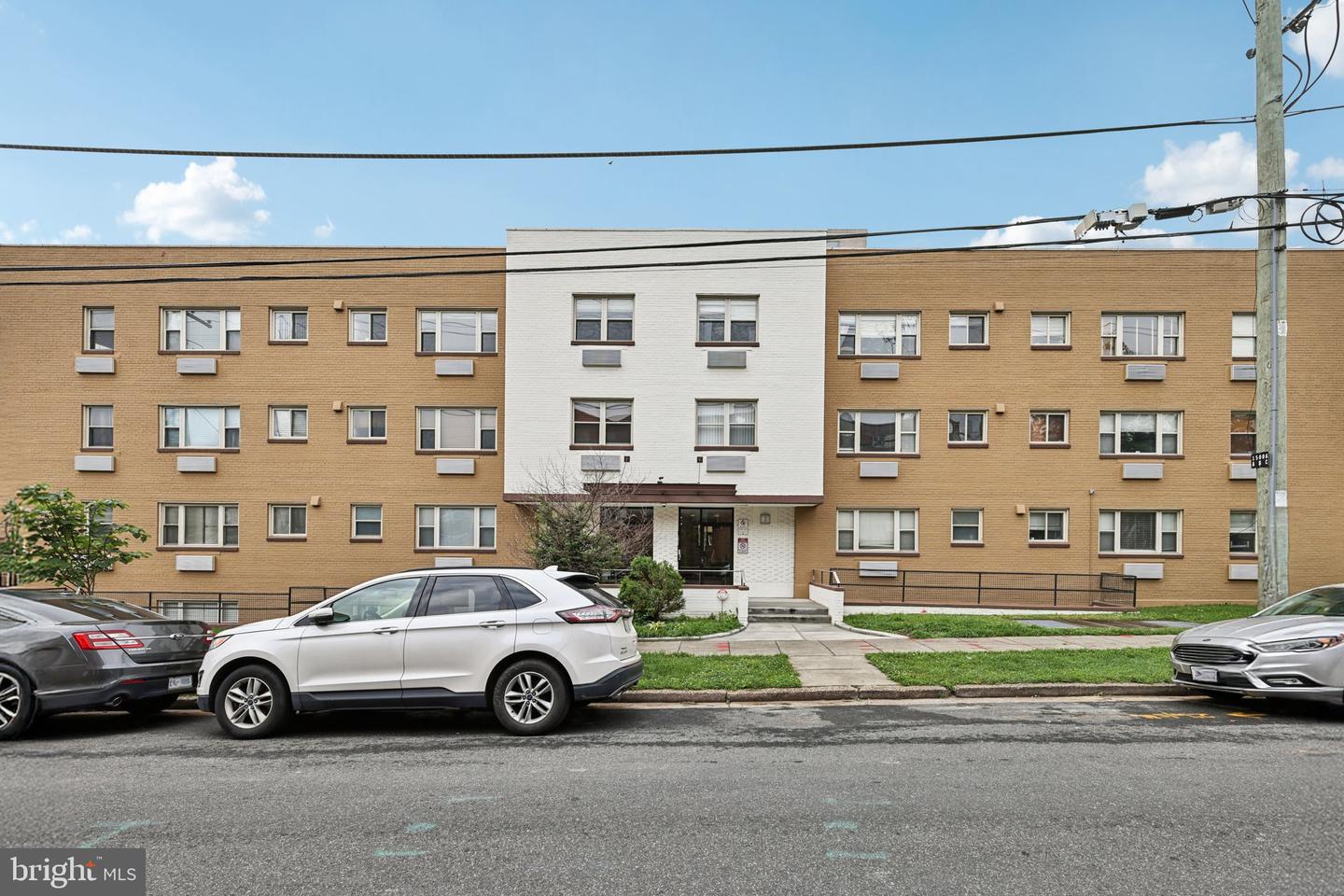 738 LONGFELLOW ST NW #213, WASHINGTON, District Of Columbia 20011, 1 Bedroom Bedrooms, ,1 BathroomBathrooms,Residential,For sale,738 LONGFELLOW ST NW #213,DCDC2206584 MLS # DCDC2206584