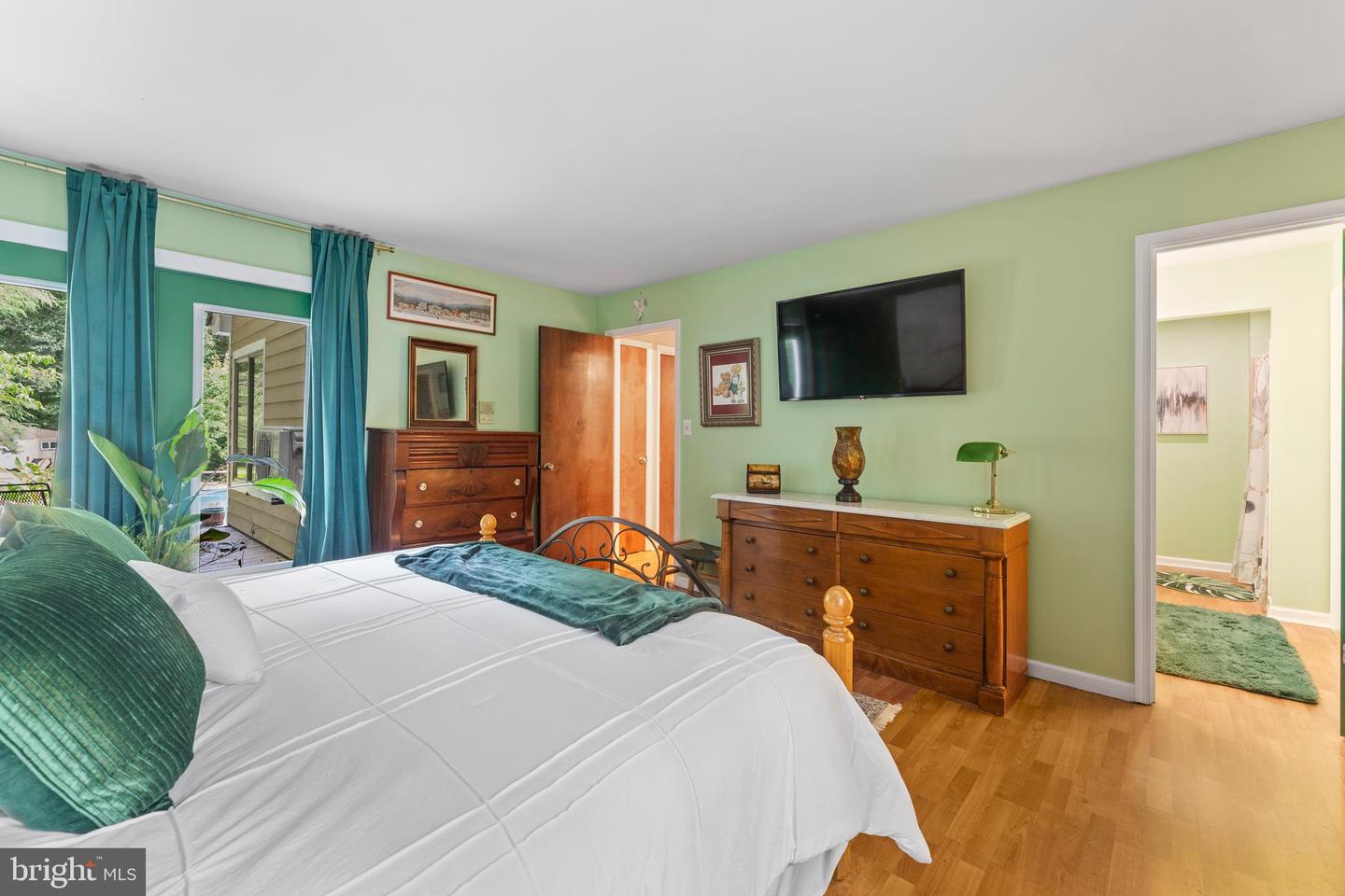 8911 MILLWOOD DR, SPOTSYLVANIA, Virginia 22551, 5 Bedrooms Bedrooms, ,4 BathroomsBathrooms,Residential,For sale,8911 MILLWOOD DR,VASP2034084 MLS # VASP2034084