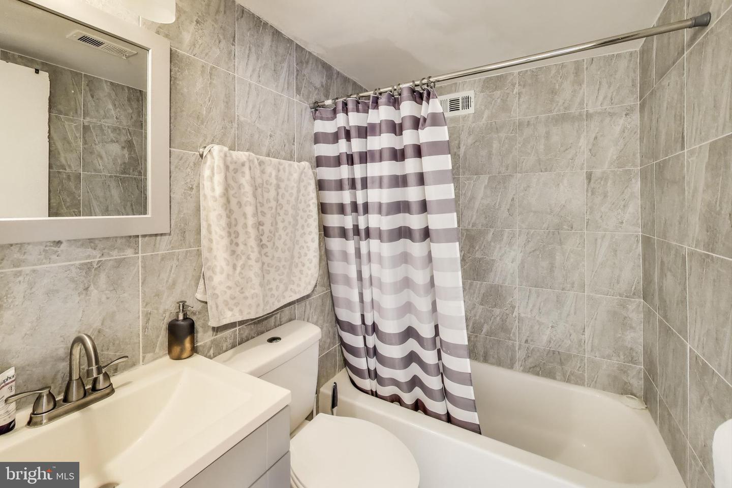 5851 QUANTRELL AVE #407, ALEXANDRIA, Virginia 22312, 1 Bedroom Bedrooms, ,1 BathroomBathrooms,Residential,For sale,5851 QUANTRELL AVE #407,VAAX2046806 MLS # VAAX2046806