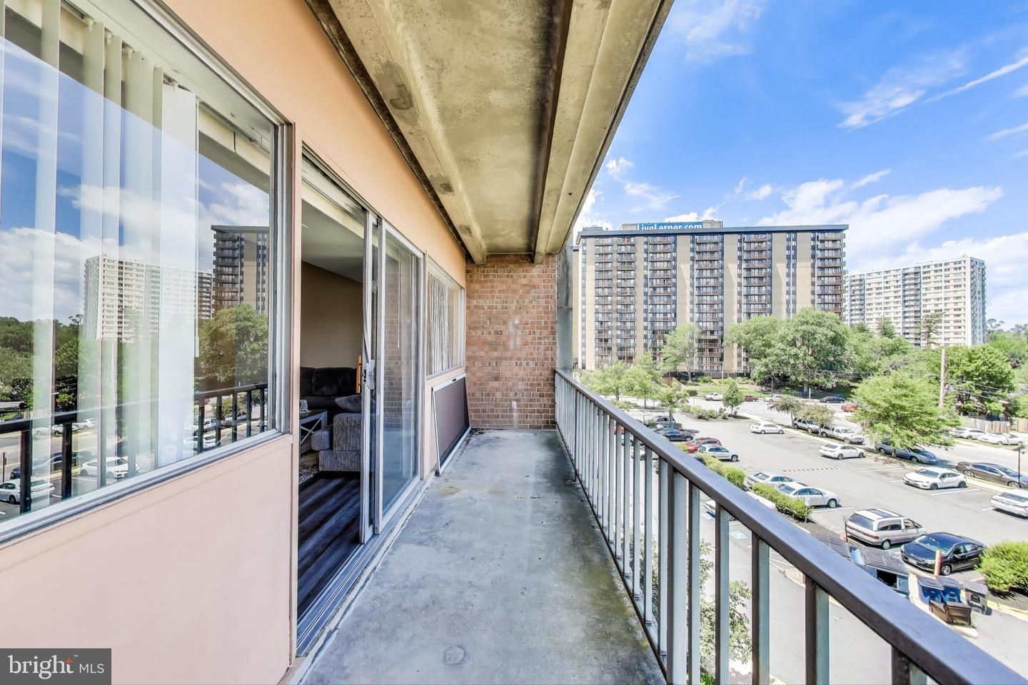 5851 QUANTRELL AVE #407, ALEXANDRIA, Virginia 22312, 1 Bedroom Bedrooms, ,1 BathroomBathrooms,Residential,For sale,5851 QUANTRELL AVE #407,VAAX2046806 MLS # VAAX2046806