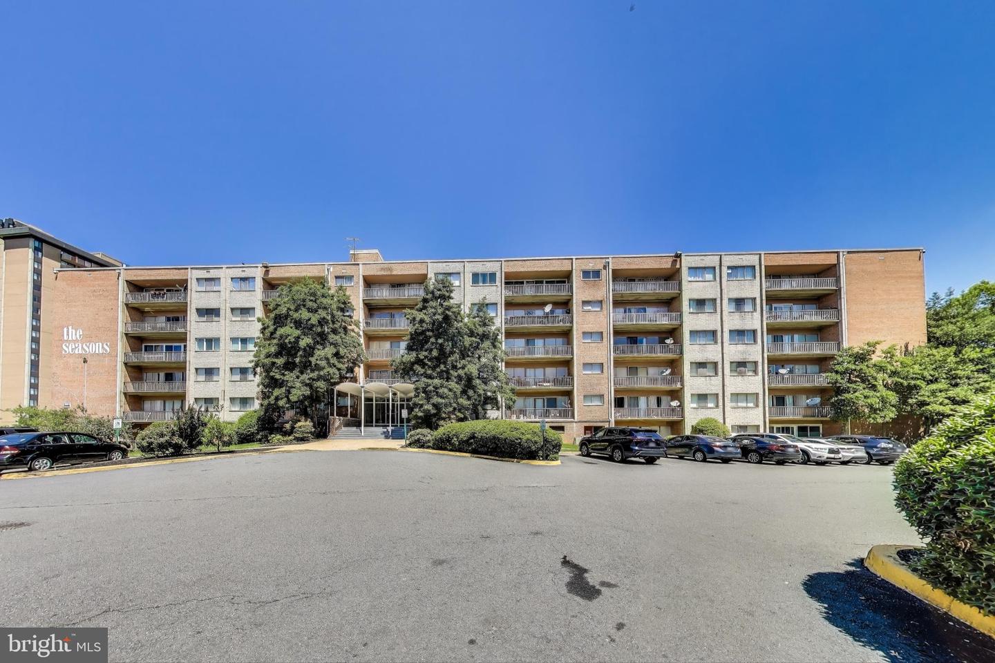5851 QUANTRELL AVE #407, ALEXANDRIA, Virginia 22312, 1 Bedroom Bedrooms, ,1 BathroomBathrooms,Residential,For sale,5851 QUANTRELL AVE #407,VAAX2046806 MLS # VAAX2046806