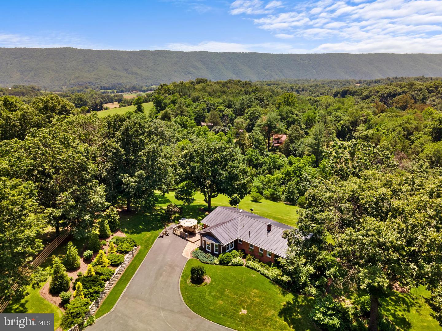 1483 TEA BERRY RD, TOMS BROOK, Virginia 22660, 3 Bedrooms Bedrooms, ,2 BathroomsBathrooms,Residential,For sale,1483 TEA BERRY RD,VASH2011778 MLS # VASH2011778