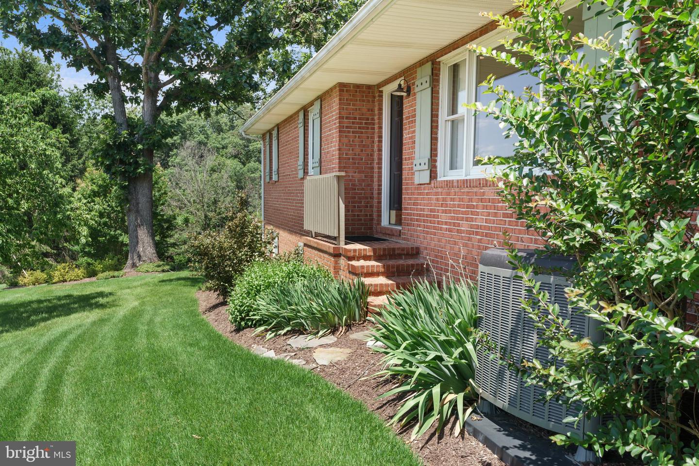 1483 TEA BERRY RD, TOMS BROOK, Virginia 22660, 3 Bedrooms Bedrooms, ,2 BathroomsBathrooms,Residential,For sale,1483 TEA BERRY RD,VASH2011778 MLS # VASH2011778