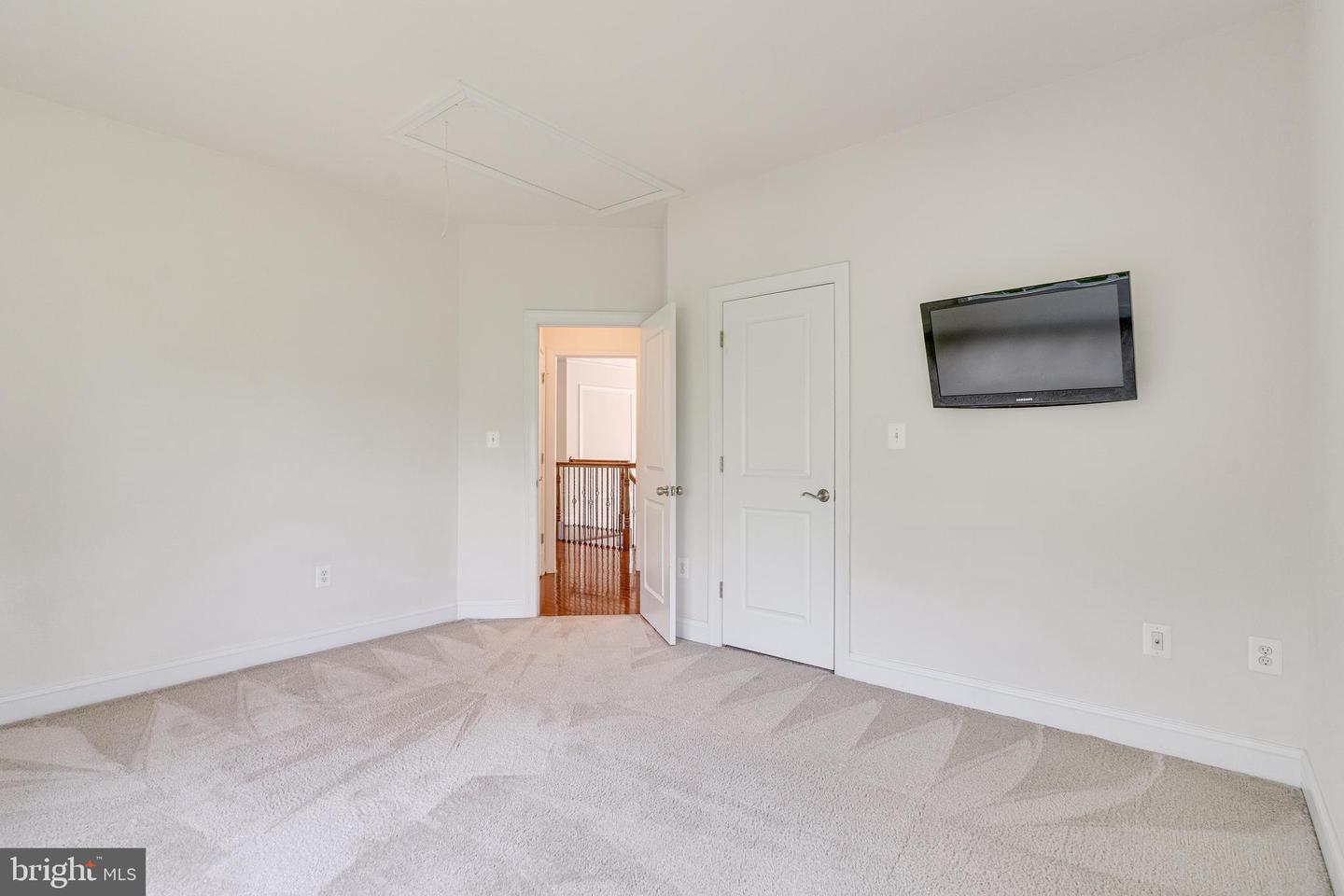 10002 COURTHOUSE RD, VIENNA, Virginia 22181, 6 Bedrooms Bedrooms, ,5 BathroomsBathrooms,Residential,For sale,10002 COURTHOUSE RD,VAFX2250034 MLS # VAFX2250034