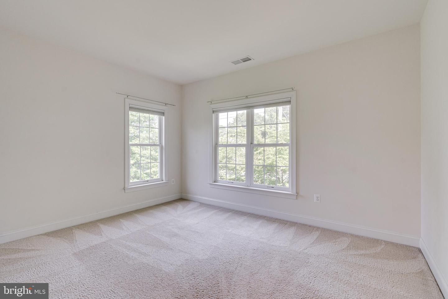 10002 COURTHOUSE RD, VIENNA, Virginia 22181, 6 Bedrooms Bedrooms, ,5 BathroomsBathrooms,Residential,For sale,10002 COURTHOUSE RD,VAFX2250034 MLS # VAFX2250034