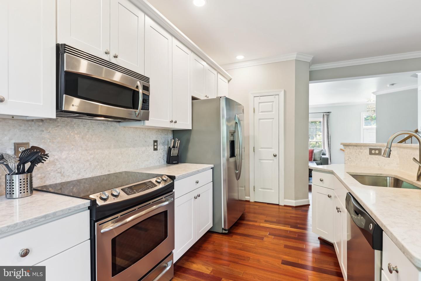 6706 DEBRA LU WAY, SPRINGFIELD, Virginia 22150, 3 Bedrooms Bedrooms, ,2 BathroomsBathrooms,Residential,For sale,6706 DEBRA LU WAY,VAFX2250150 MLS # VAFX2250150