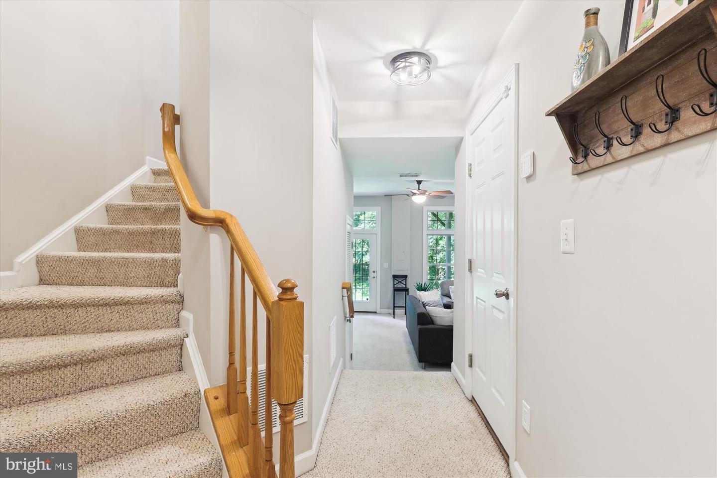 6706 DEBRA LU WAY, SPRINGFIELD, Virginia 22150, 3 Bedrooms Bedrooms, ,2 BathroomsBathrooms,Residential,For sale,6706 DEBRA LU WAY,VAFX2250150 MLS # VAFX2250150