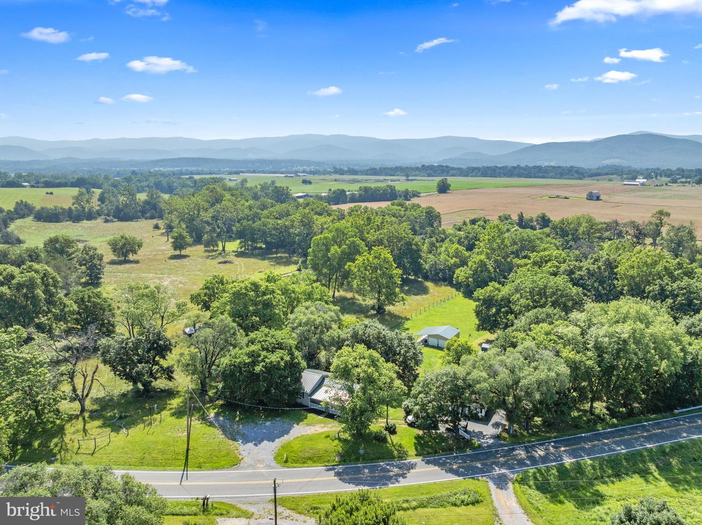 3416 E POINT RD, ELKTON, Virginia 22827, 3 Bedrooms Bedrooms, ,1 BathroomBathrooms,Residential,For sale,3416 E POINT RD,VARO2002396 MLS # VARO2002396